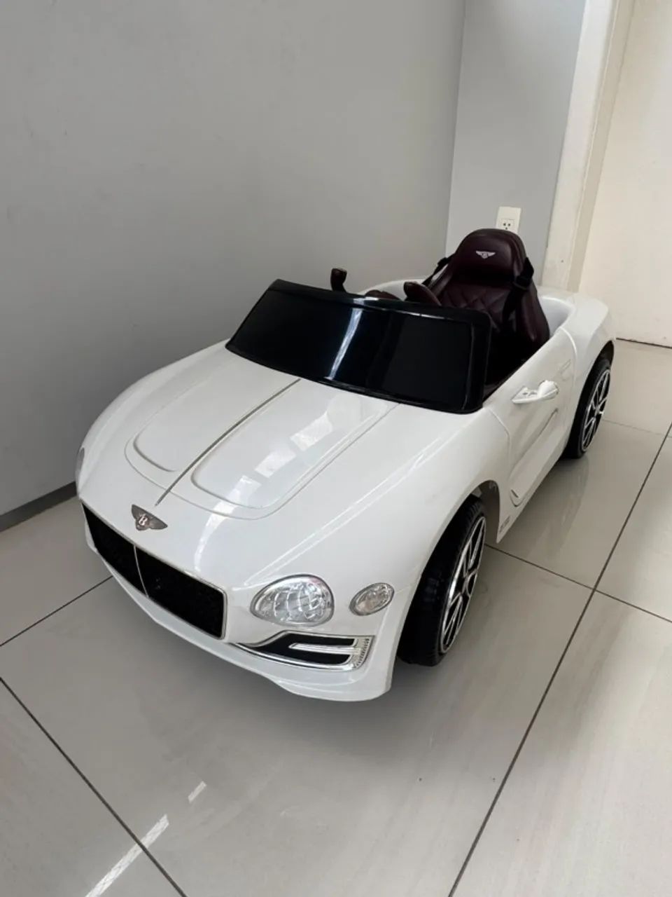 Carrinho elétrico infantil Bentley EXP12 12V - Foto 3