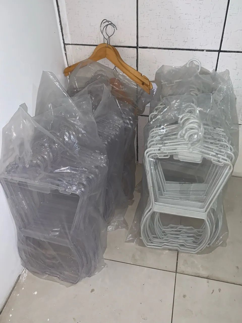 Cabide acrílico 