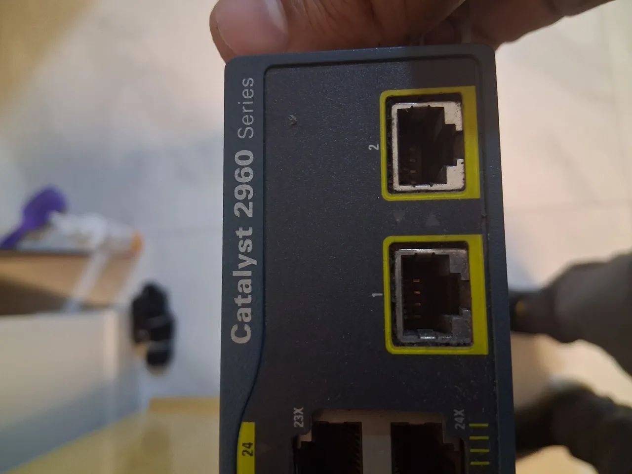 Switch Catalyst 2960 Series Cisco WS-C2960-24TT-L - Foto 2
