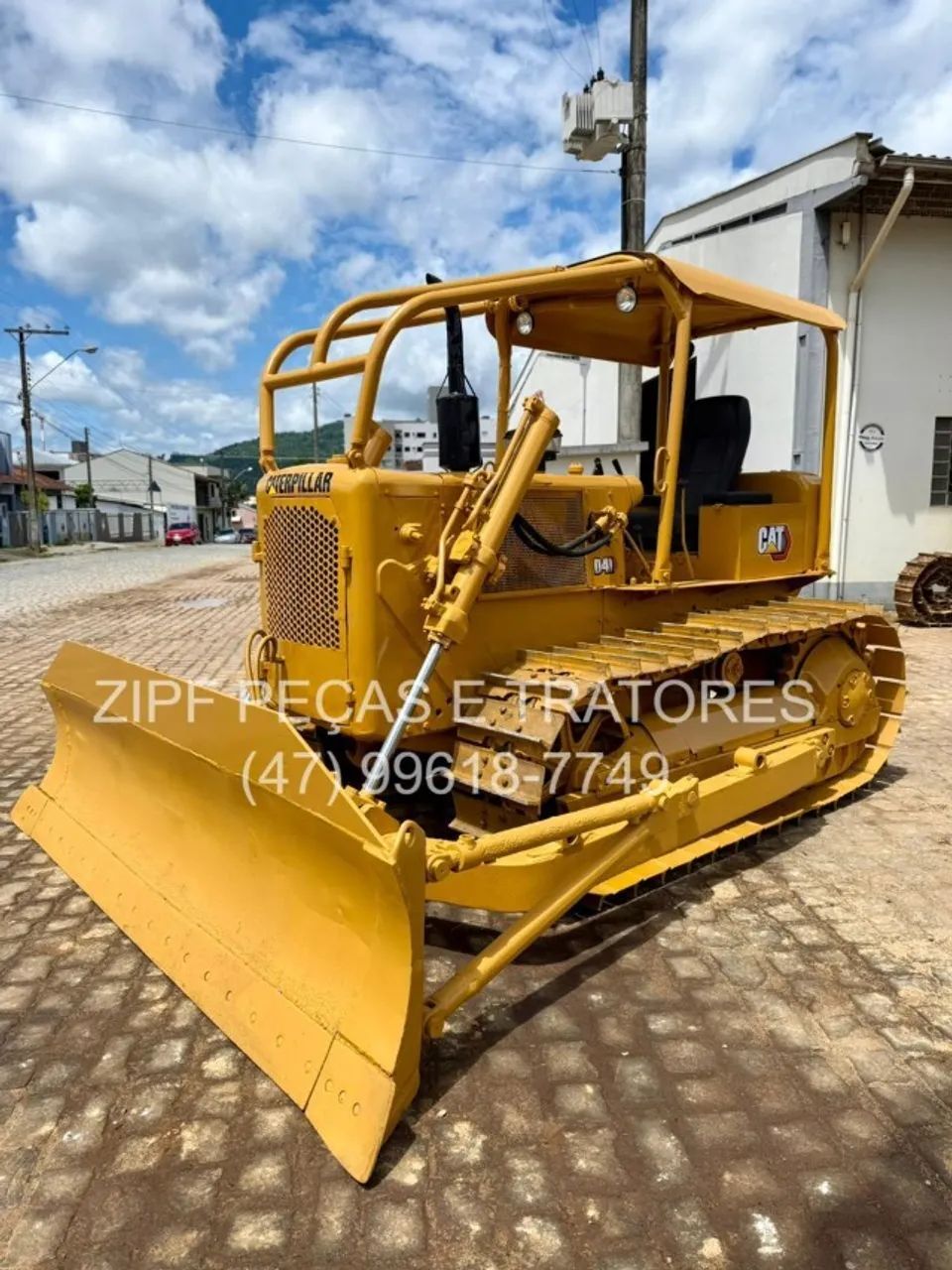 Trator de Esteira Caterpillar D4D ano 1974 - Foto 2