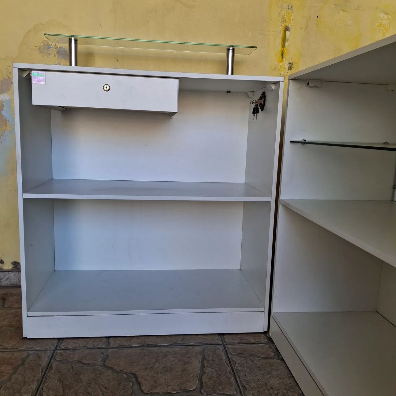 Balcão caixa com vitrine