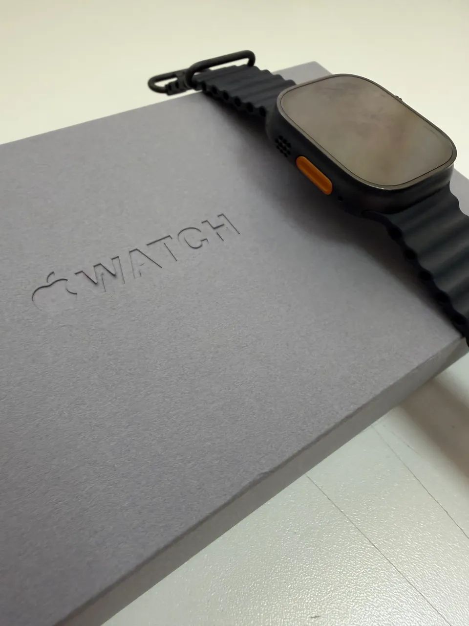 Apple Watch Ultra Black Titanium Modelo A2986.