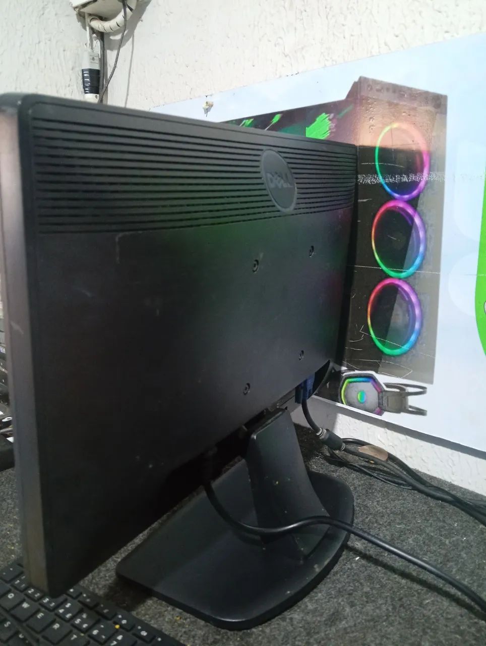Monitor DELL 19 p entradas DVI e VGA acompanha cabos  - Foto 5