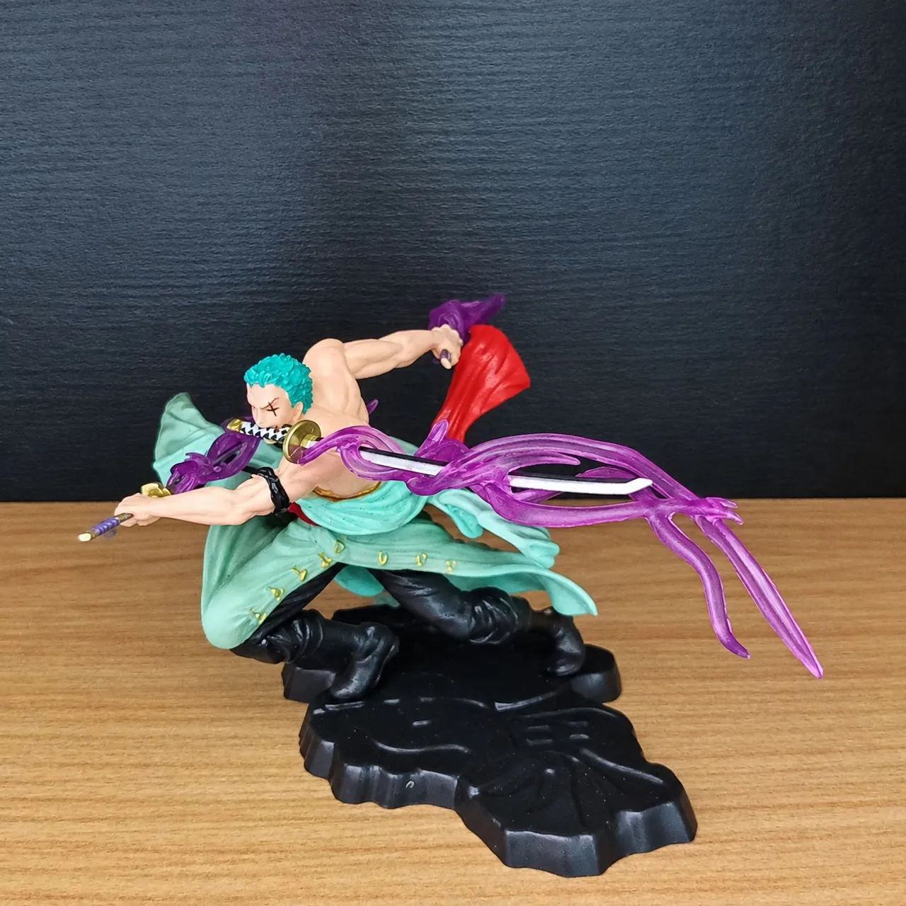 Roronoa Zoro Action Figure  - Foto 4