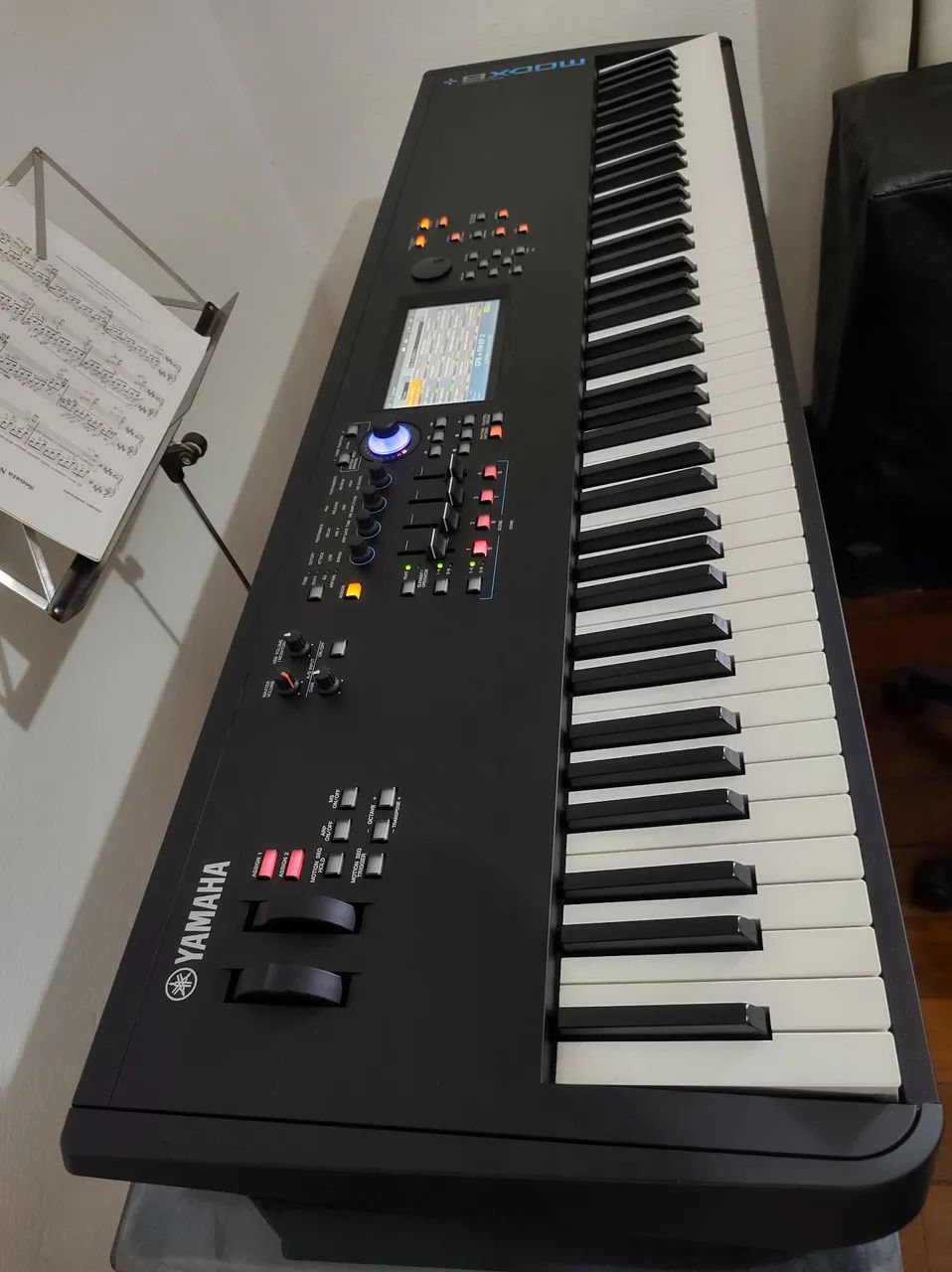 Teclado Yamaha MODX8 Plus 