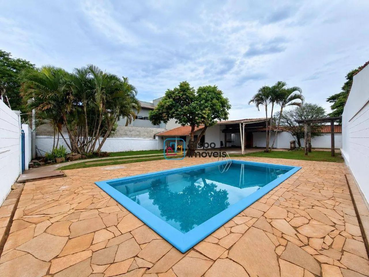 Chácara com 2 dormitórios para alugar, 550 m² - Chacara Letonia - Americana/SP