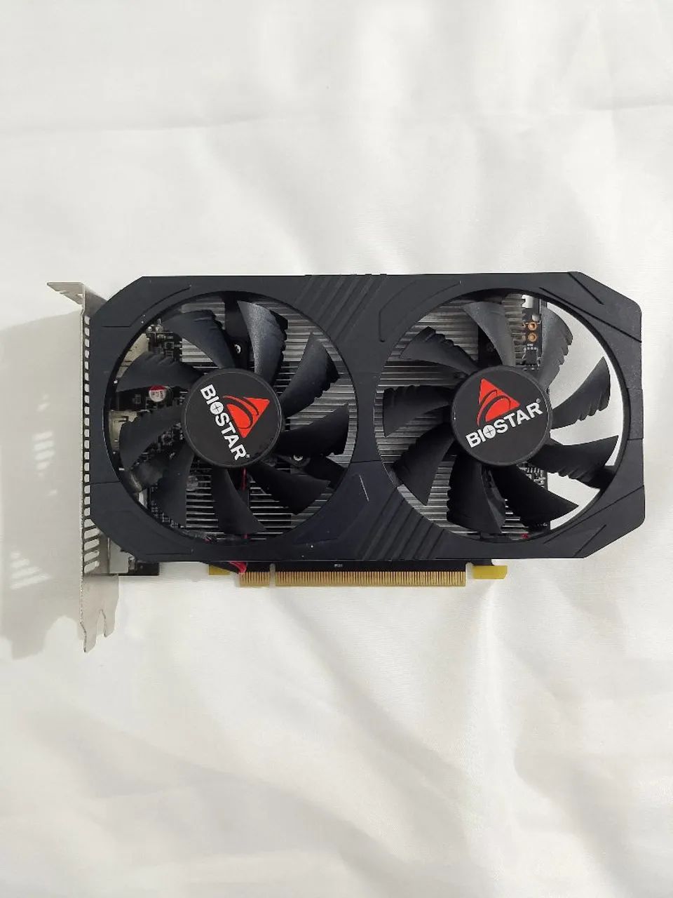 Placa de vídeo RX 560 4 GB DDR5 com defeito 