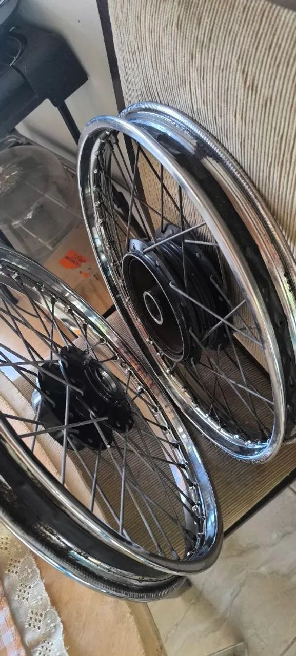 Roda aro 17 yamaha crypton original  - Foto 4