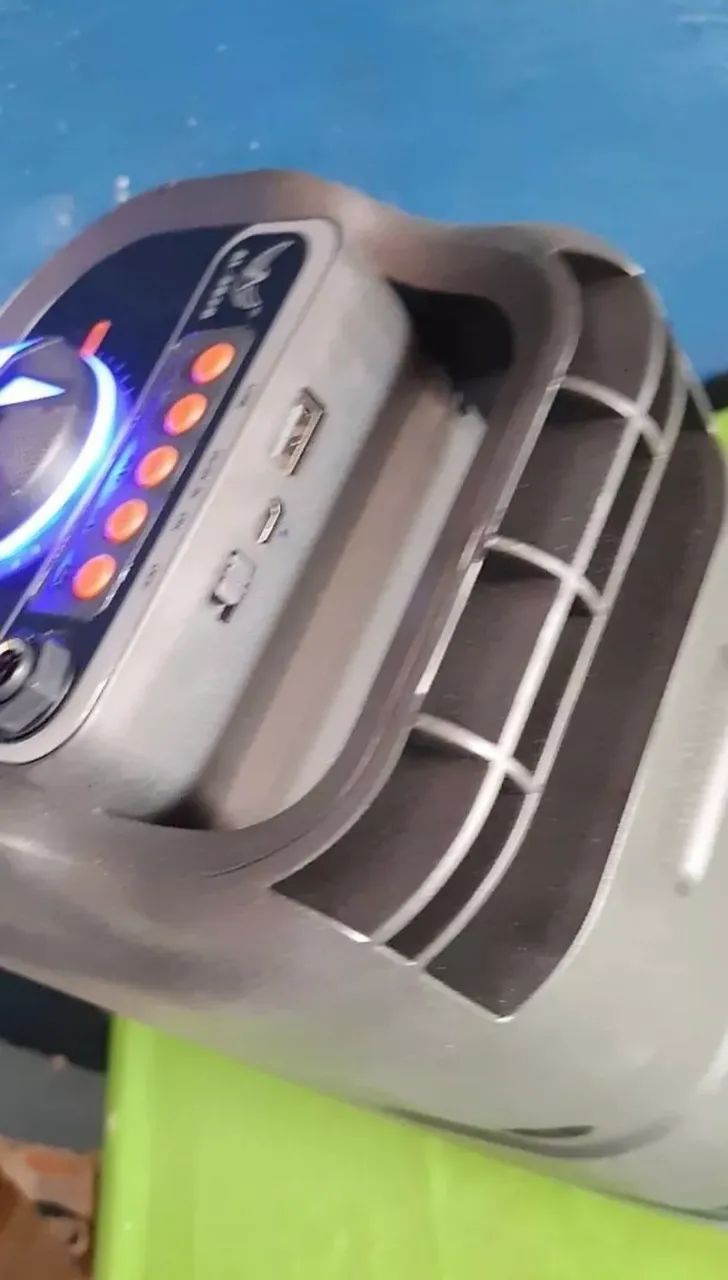 Caixa de som bluetooth portátil - Foto 4