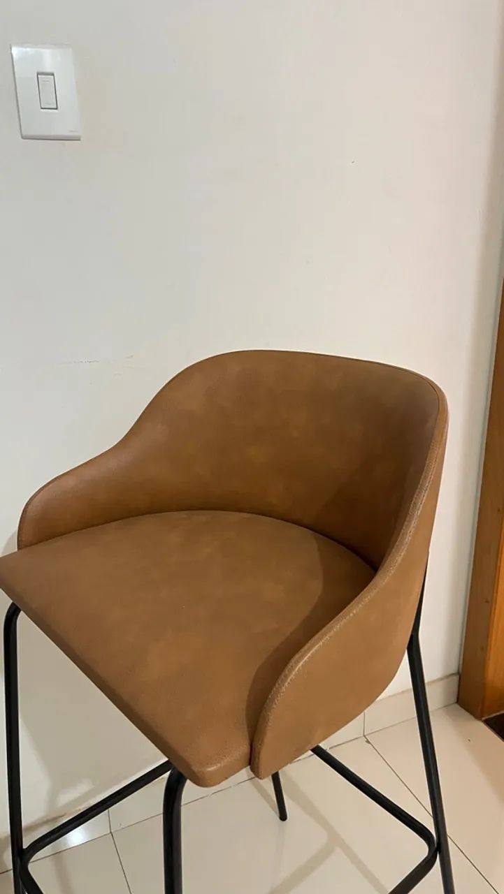 Banqueta em couro caramelo - Foto 4