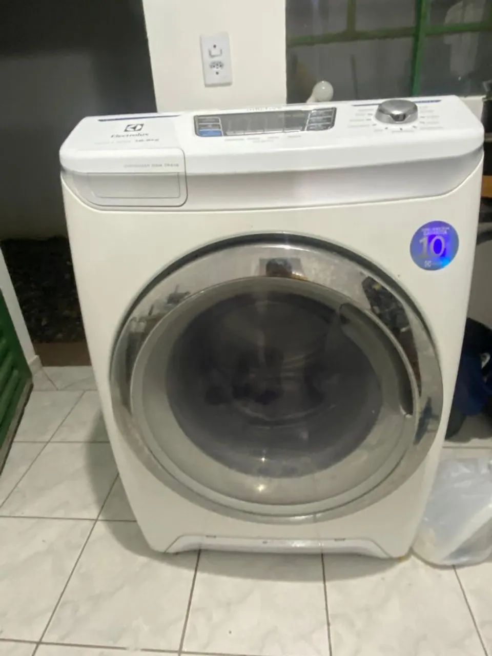 Máquina de lavar lava e seca - Foto 3