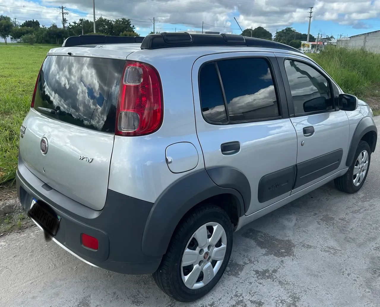 Fiat Uno WAY Celeb. 1.0 EVO Fire Flex 8V 5P 2014 - Foto 2