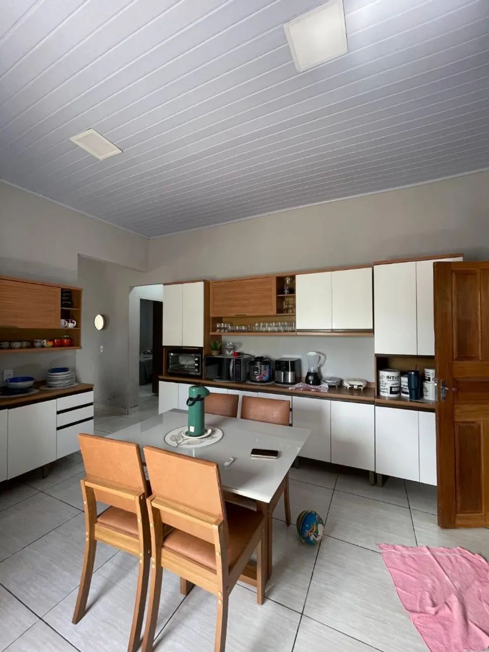 Vendo casa no Polo Benfica .