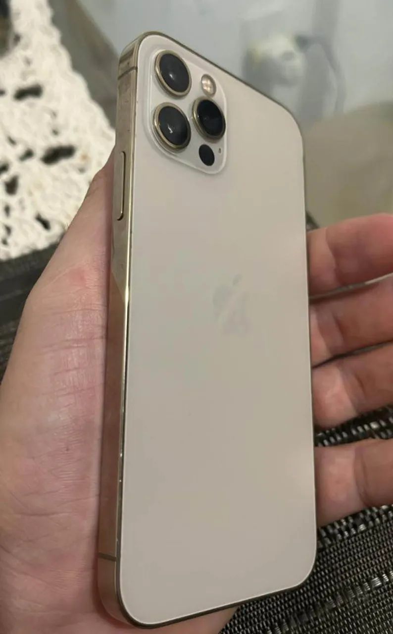 Iphone 12 pro max sem detalhes 