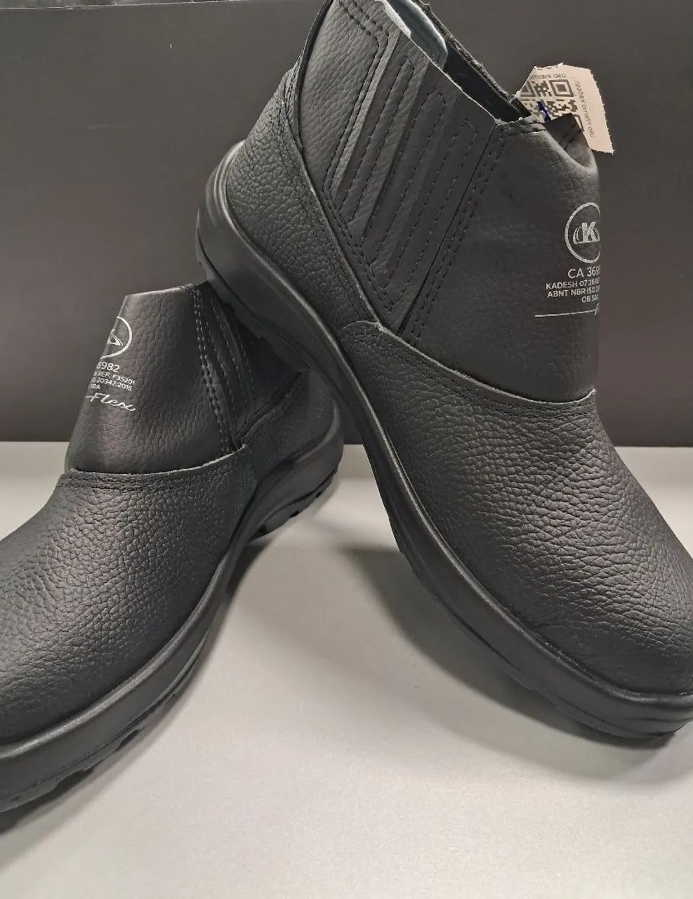 Bota segurança preta - Foto 4