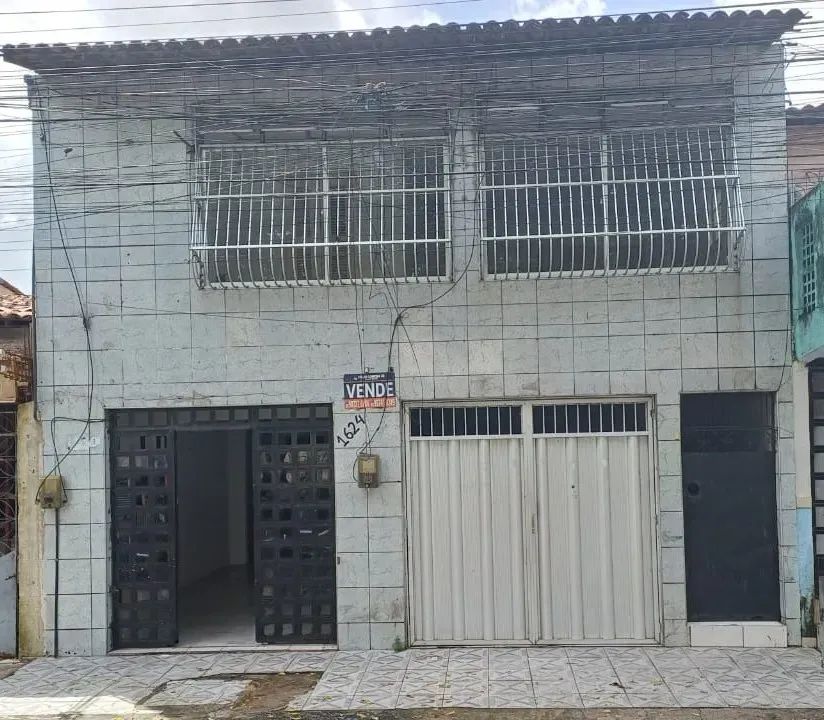 IMÓVEL AMPLO E VERSÁTIL EM LOCALIZAÇÃO PRIVILEGIADA!