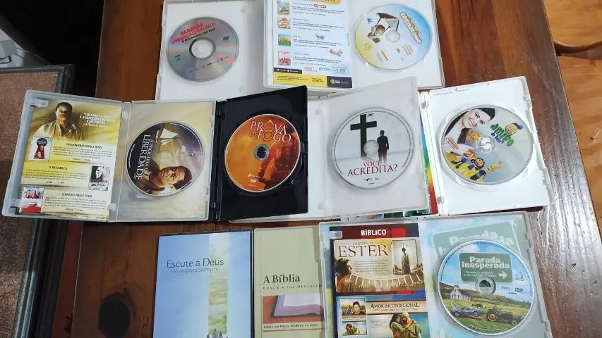 Lote com 9 Filmes Religiosos ? DVDs - Foto 2