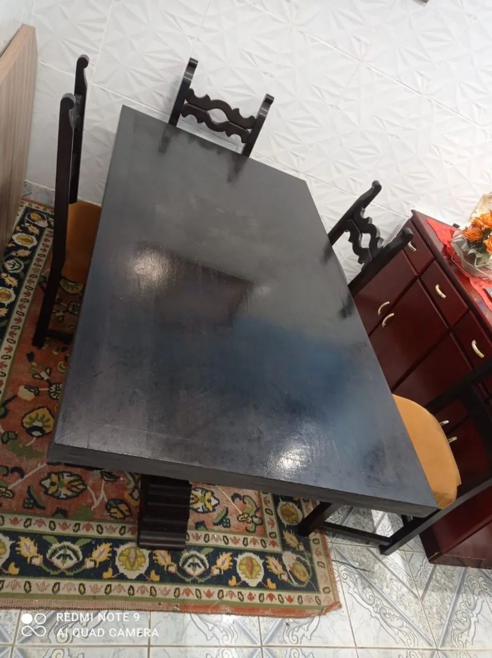 Mesa de madeira com 6 cadeira  - Foto 3
