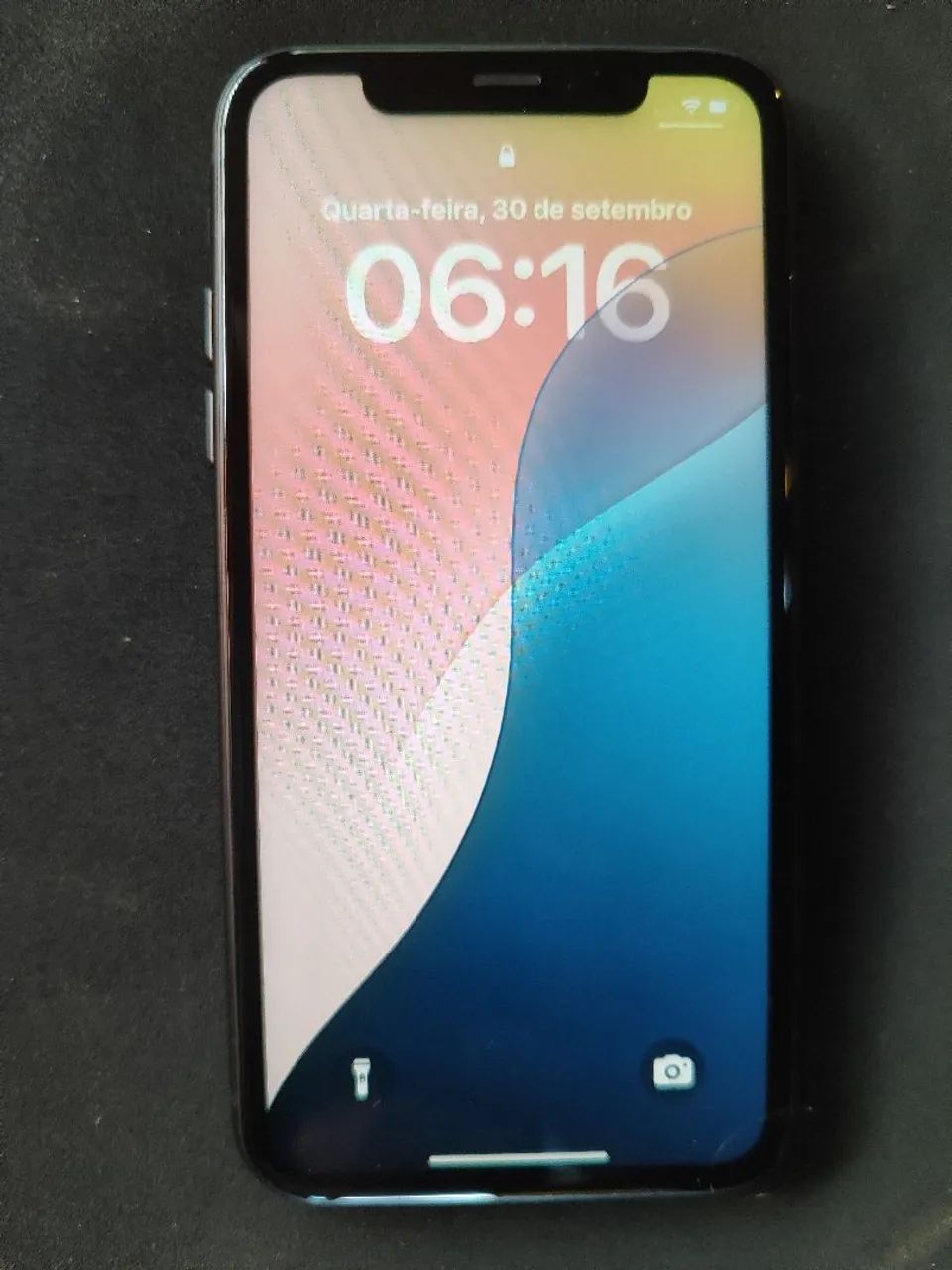 iPhone XR 64 GB 88% 