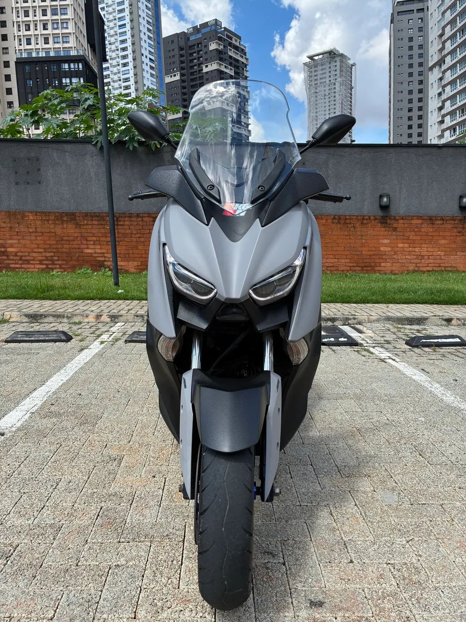 Xmax 250