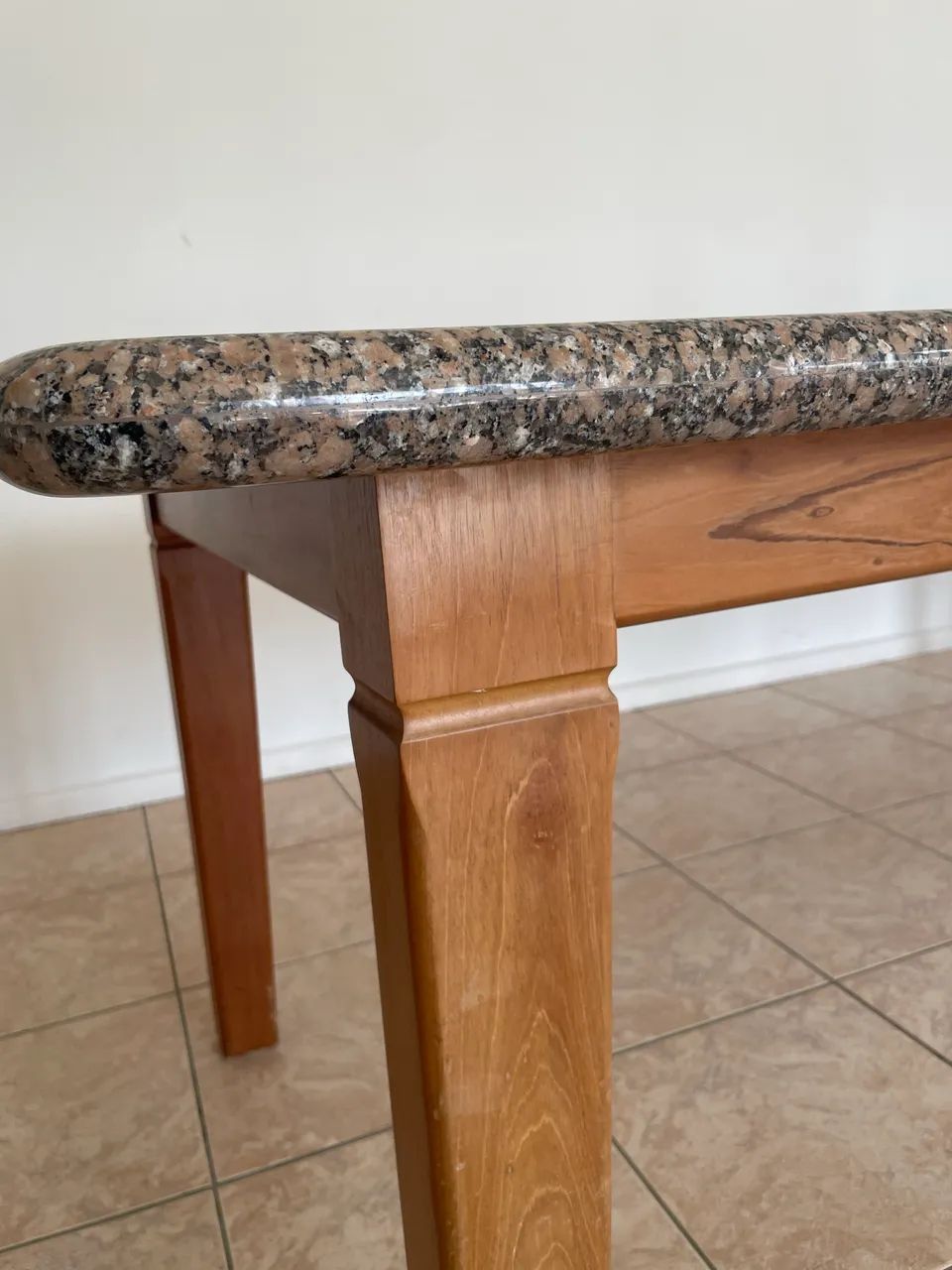 Mesa para 10 lugares: Madeira Maciça com Granito - Foto 4