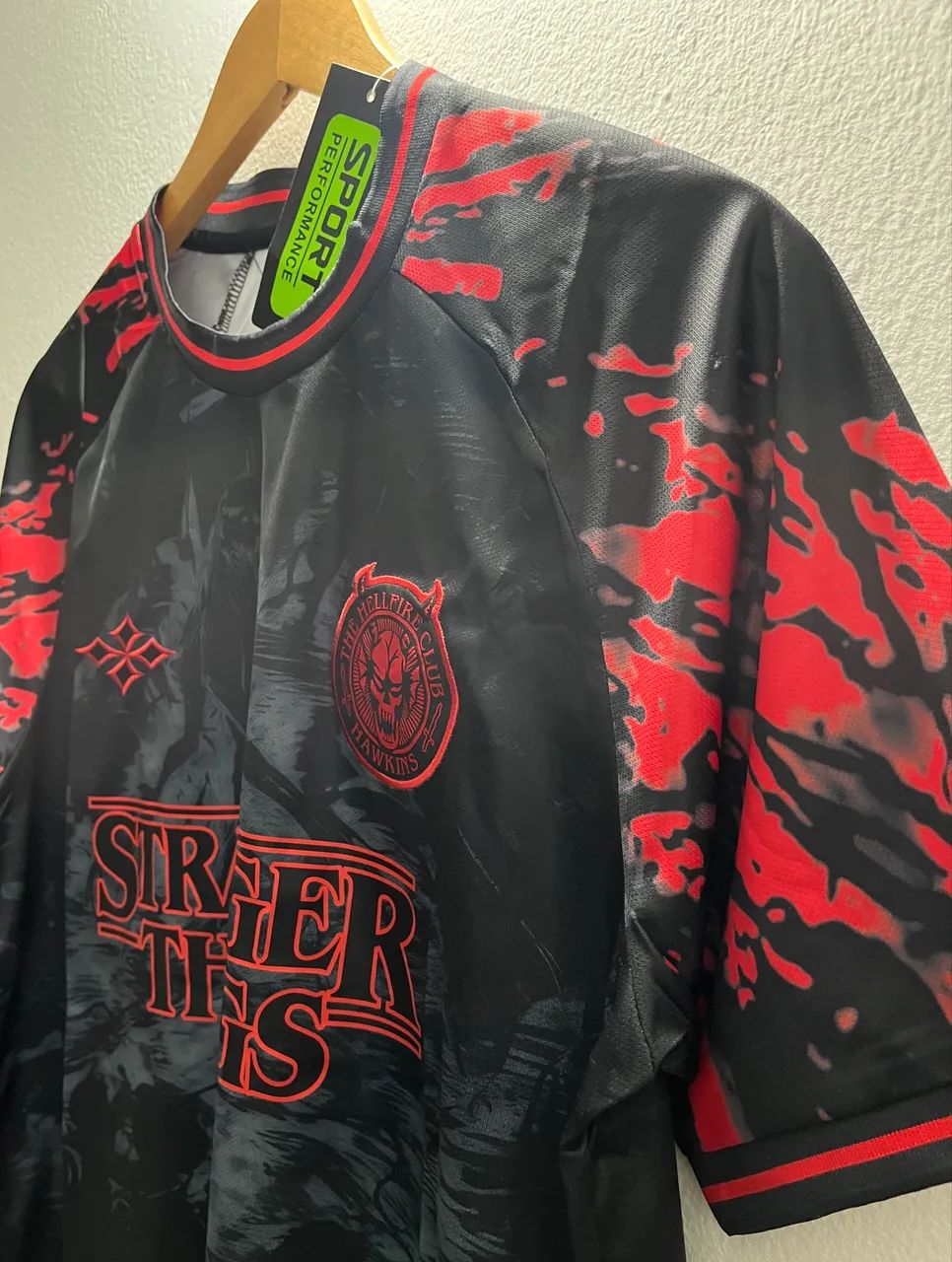Camisa do Hellfire Club - Stranger Thinks (Pronta Entrega) - Foto 3
