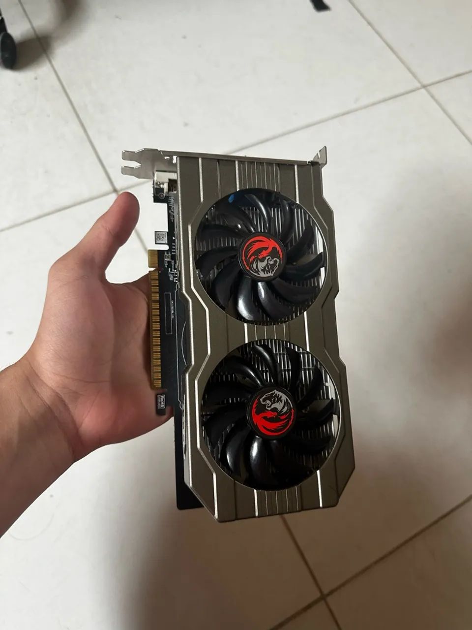 GTX 750 - Foto 2