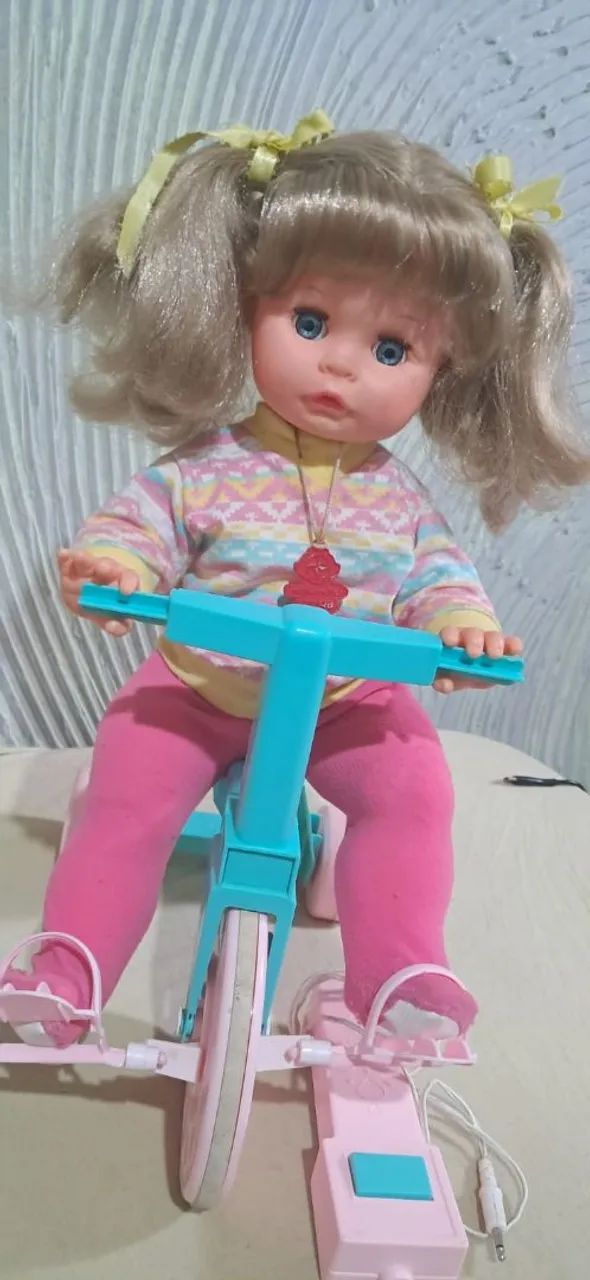 Boneca  tipp  antiga. - Foto 3