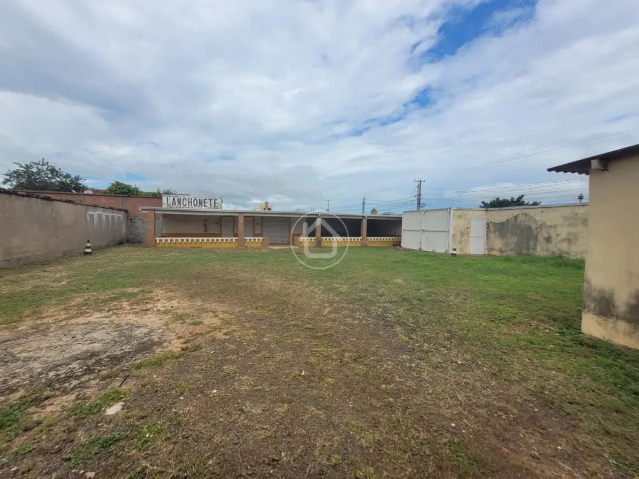 IMOVEL E ÁREA COMERCIAL - Foto 5