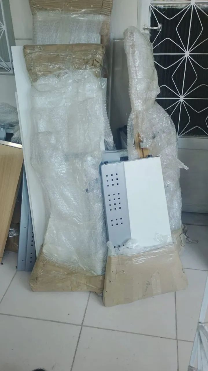 Vendo mesas e cadeiras para escritório  - Foto 3