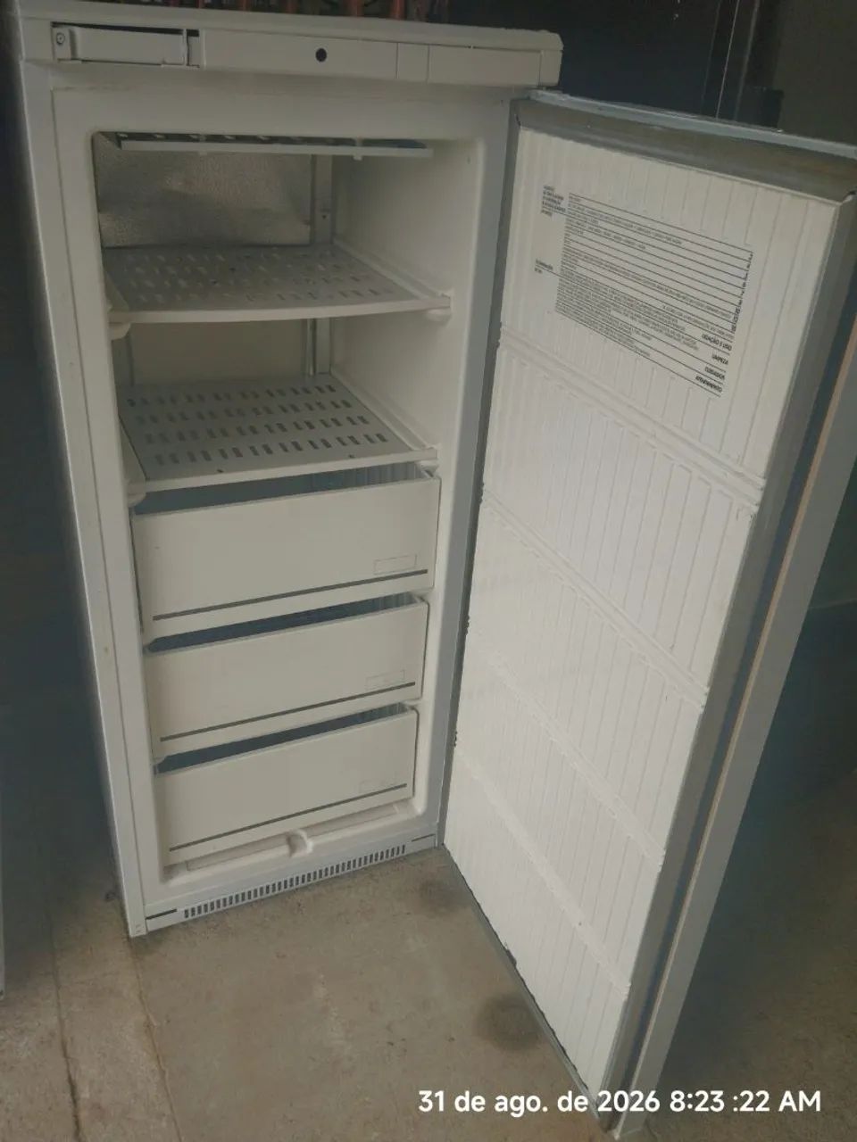Freezer vertical 