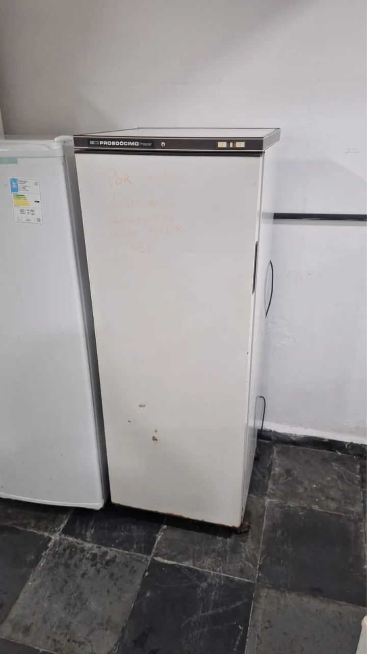 Freezer Vertical 180 litros 110W