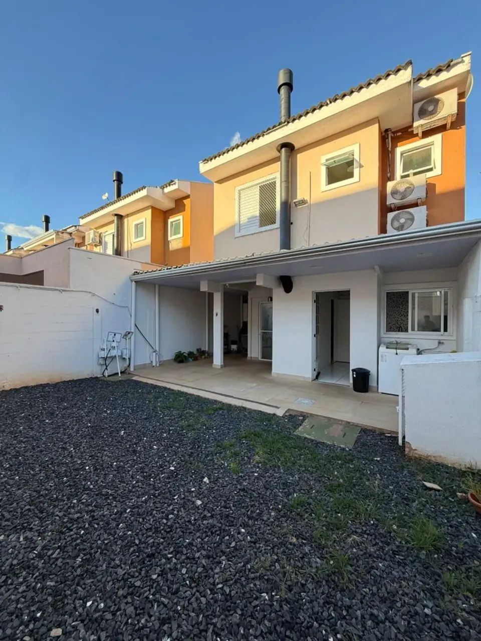 SOBRADO COM 3 QUARTOS A VENDA, 209m2 - COND VILLAGE DO BOSQUE