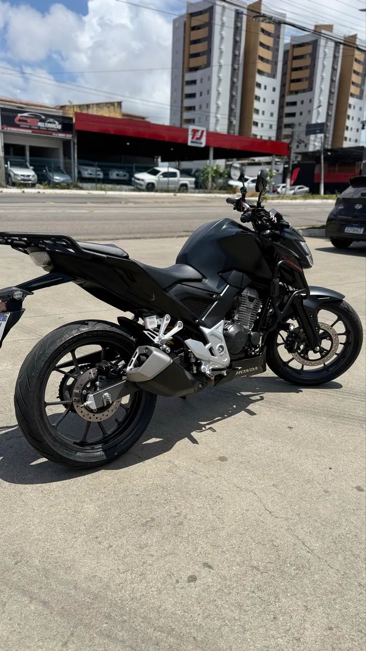 CB 300F TWISTER  - Foto 4