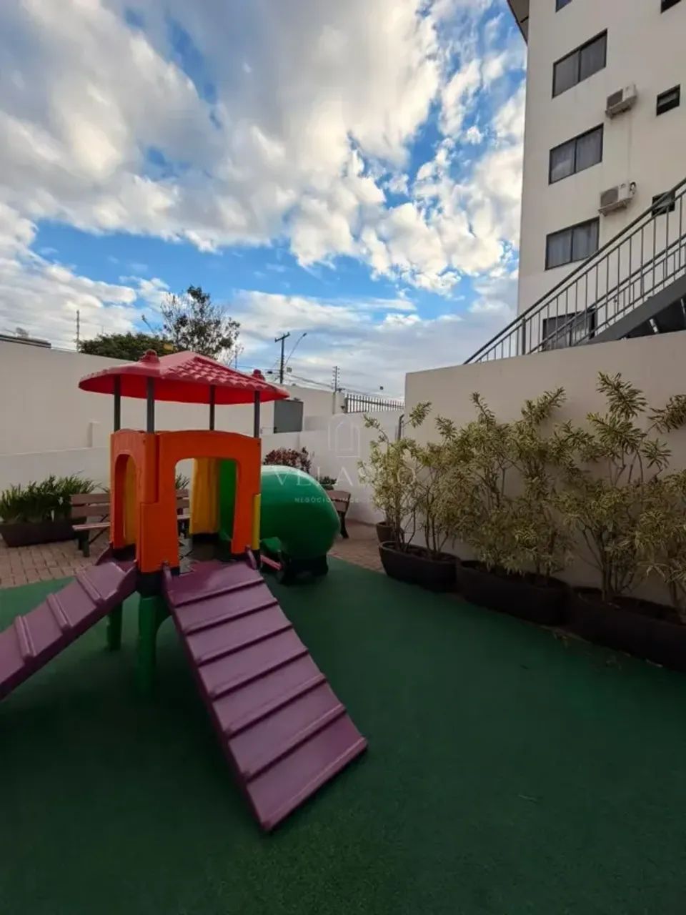 ALUGA-SE APARTAMENTO DE 2 QUARTOS - Foto 2