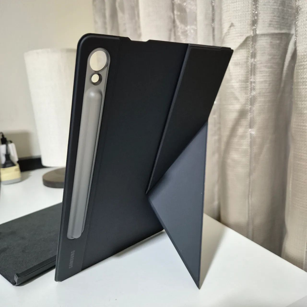Capa Smart Book Cover Samsung Galaxy Tab S9, S9FE, 10LITE e S10FE<br>Preta - Foto 5