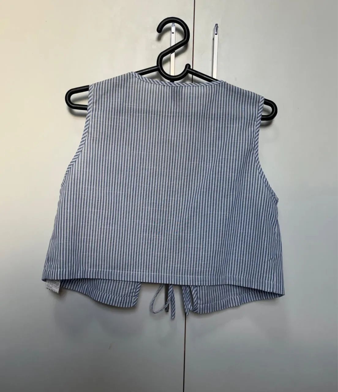 blusa shein listrada nunca usada - Foto 2