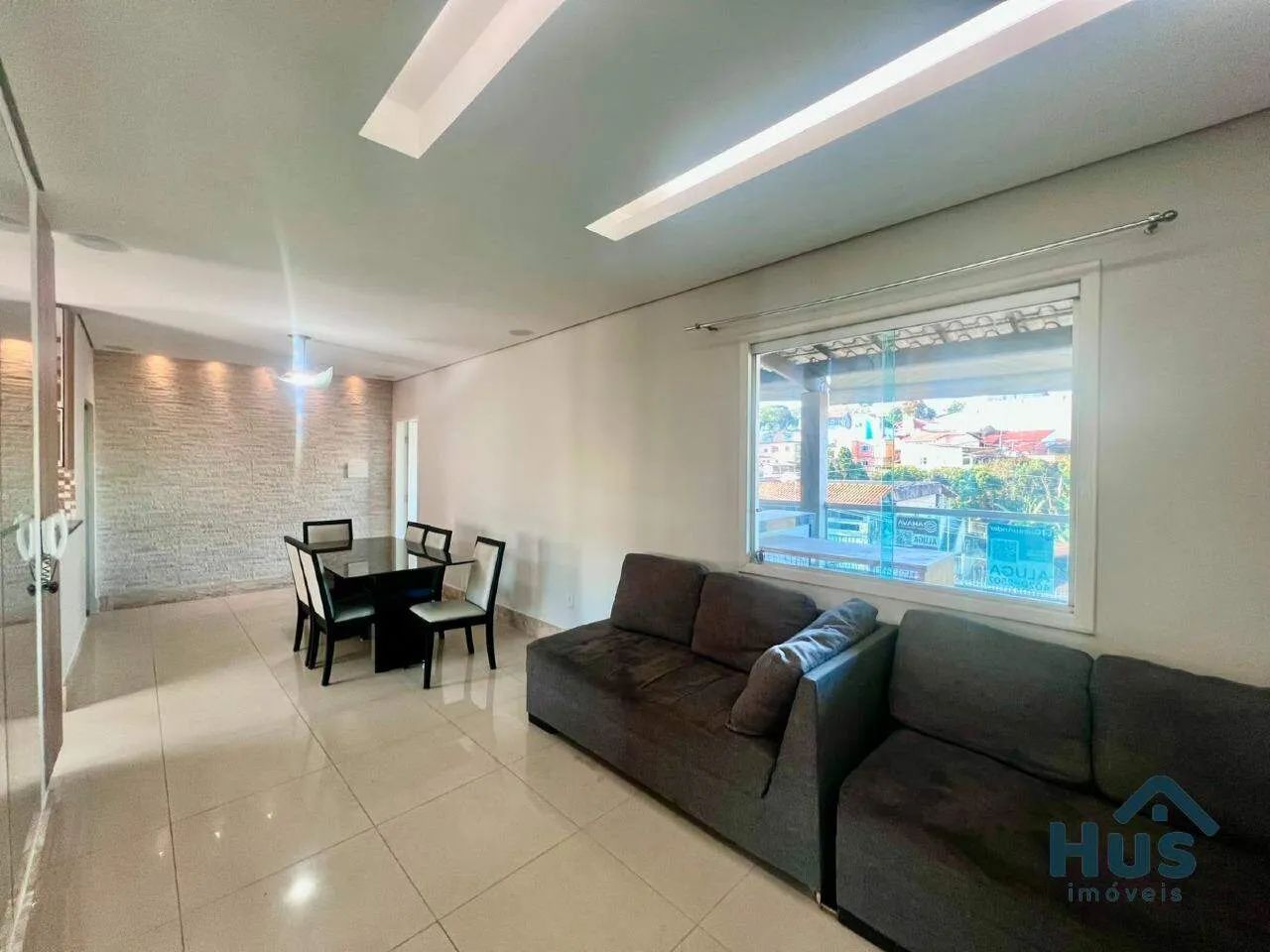 Casa com entrada independente para locação  totalmente mobiliada! - Foto 2