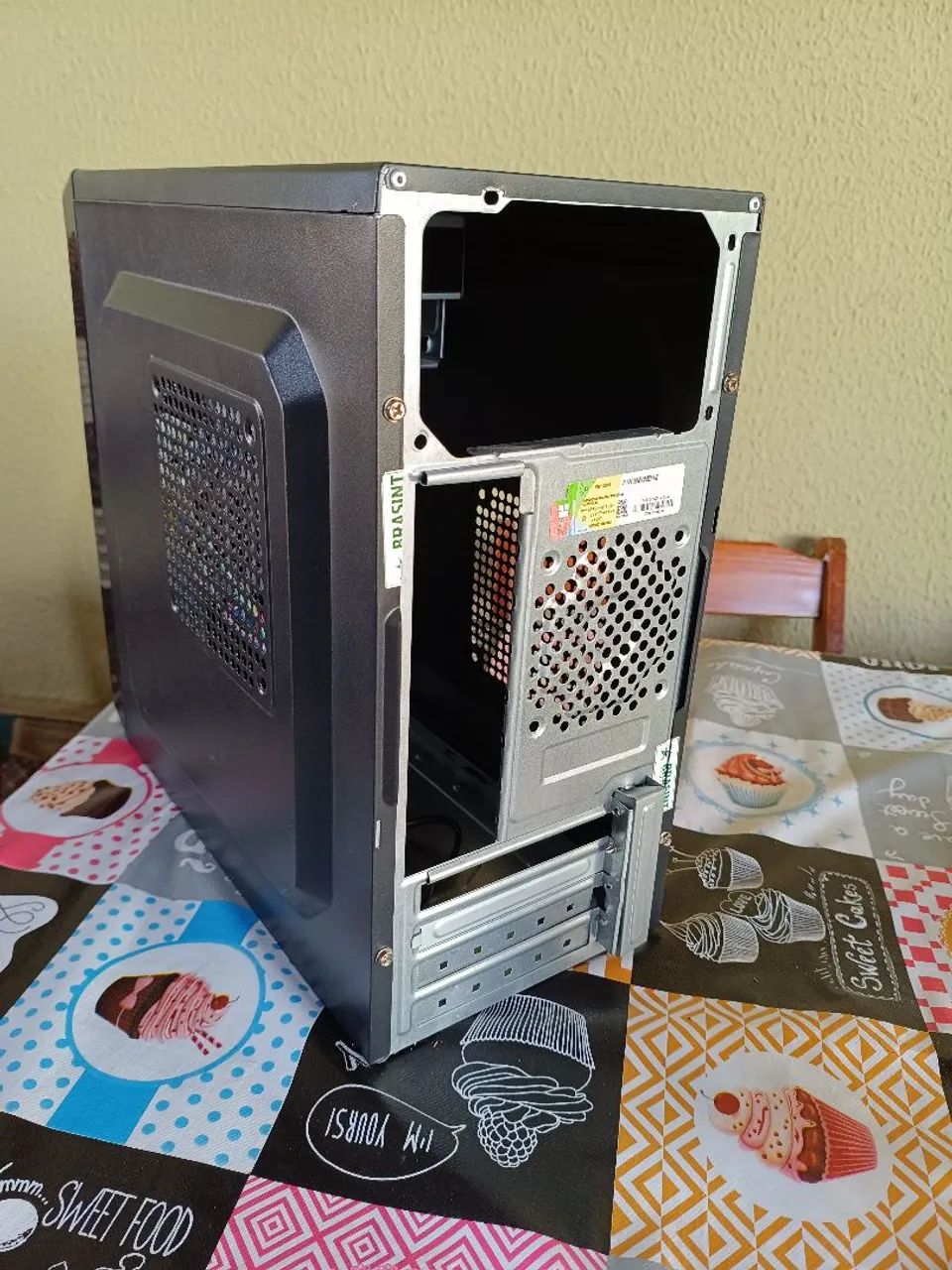 Gabinete tipo torre ATX para pc - Foto 4