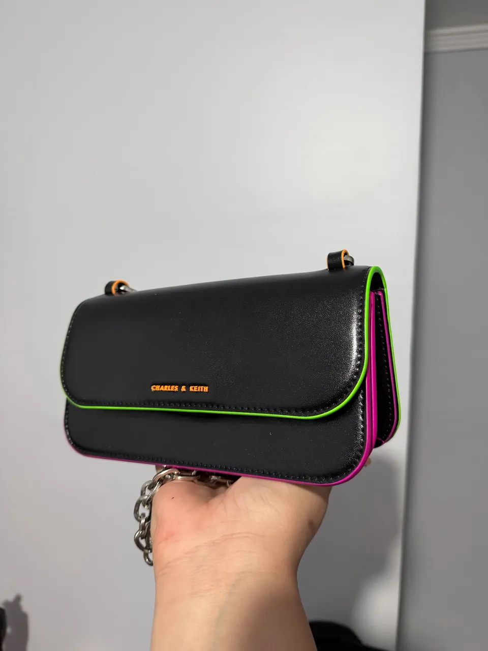 Bolsa Charles & Keith luxo (importada) 