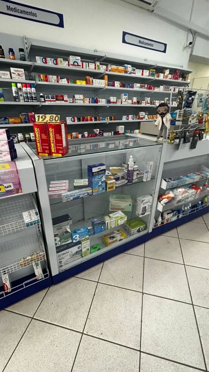 OPORTUNIDADE IMPERDÍVEL ? ESTOQUE DE FARMÁCIA + MÓVEIS COMPLETOS! - Foto 2
