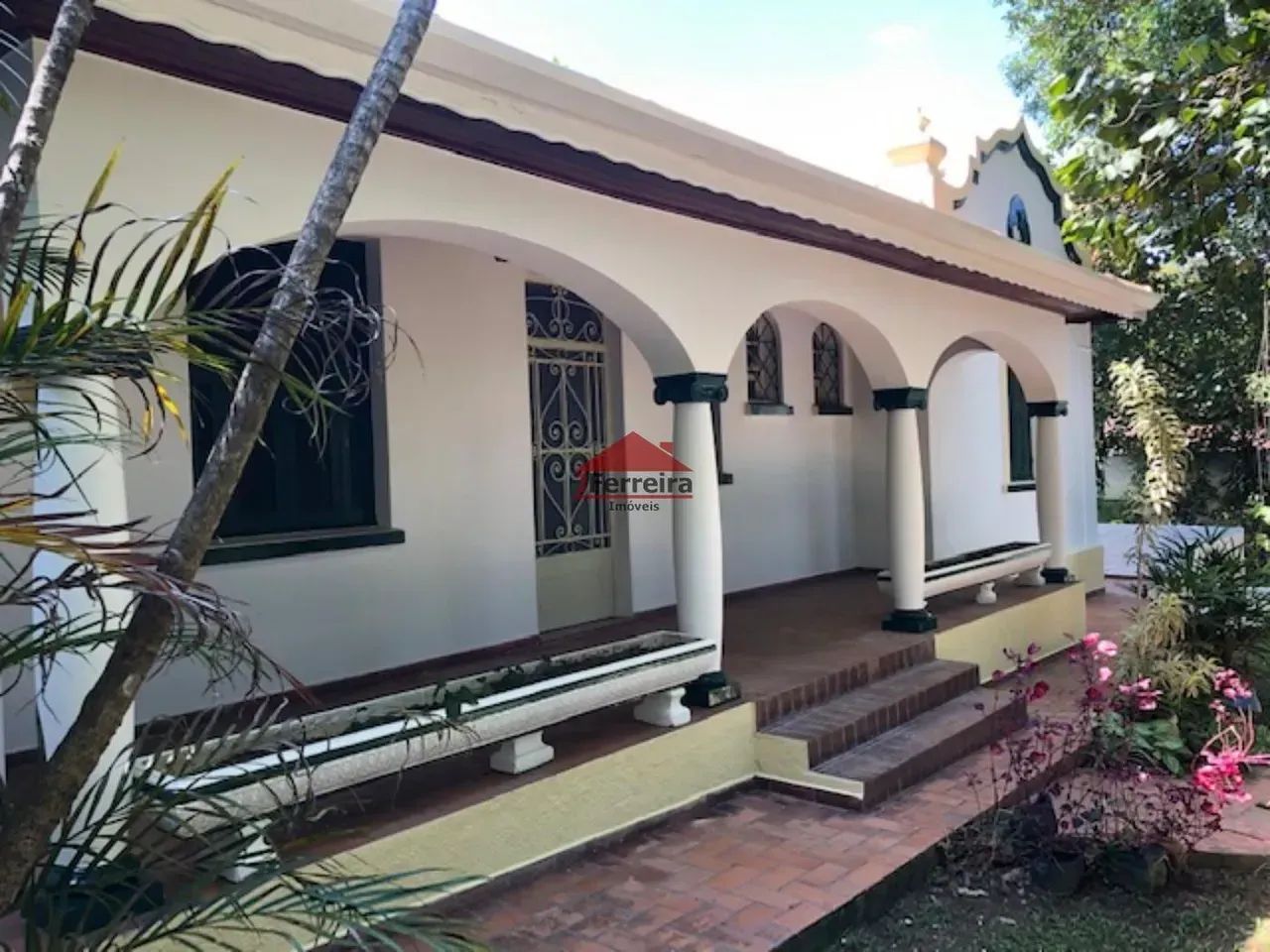 Horto Florestal casa térrea com 300m², 4 vagas, 4 quartos - Foto 2