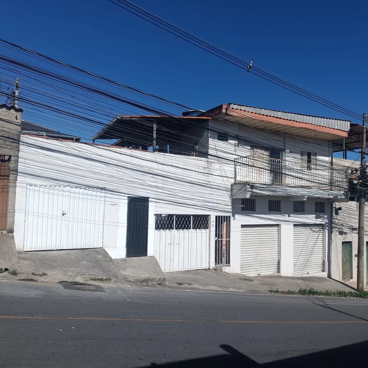 Vendo Casas e lojas LEIA O ANÚNCIO 