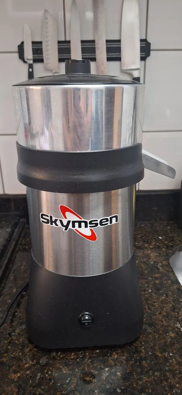 Extrator de Suco Profissional Skymsen - Seminovo 