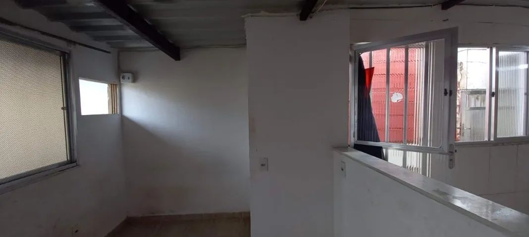 Kitnet Terceiro Andar - Foto 2