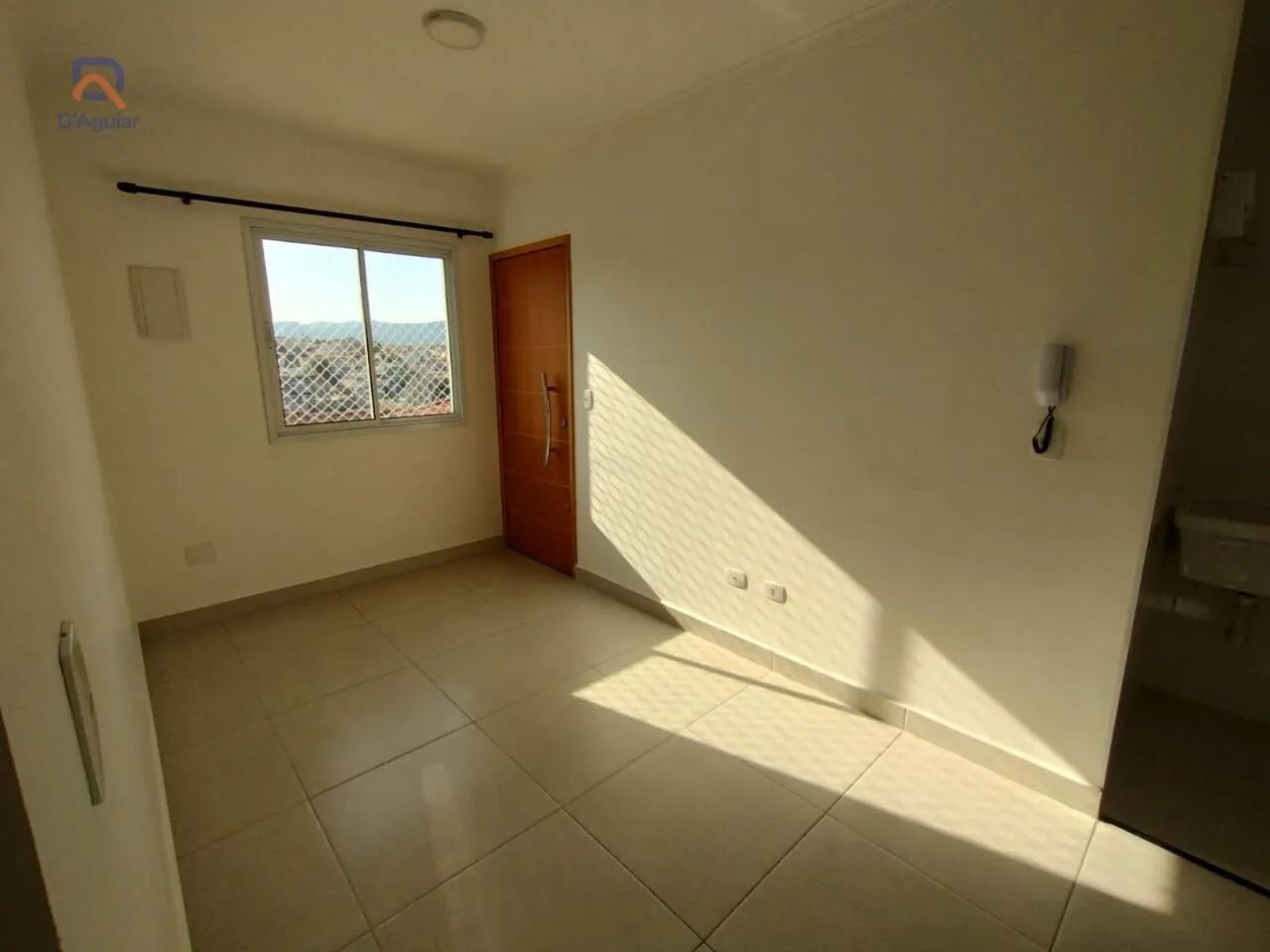 Apartamento para alugar na Vila Mazzei com 33 m² e 1 dormitório/quarto disponível.