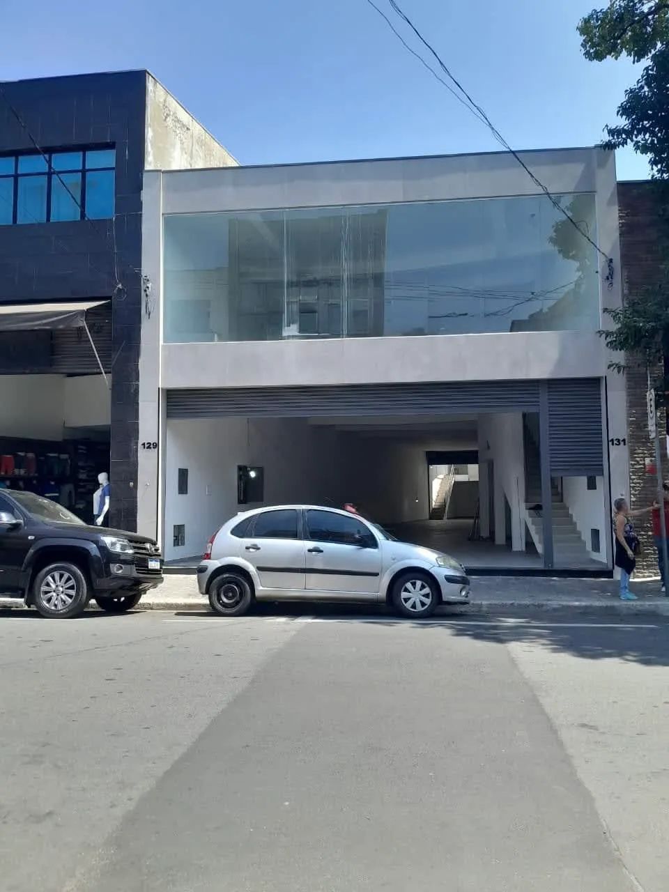 Prédio comercial na Rua Xavantes, 131 - Inteiro  235 m²
