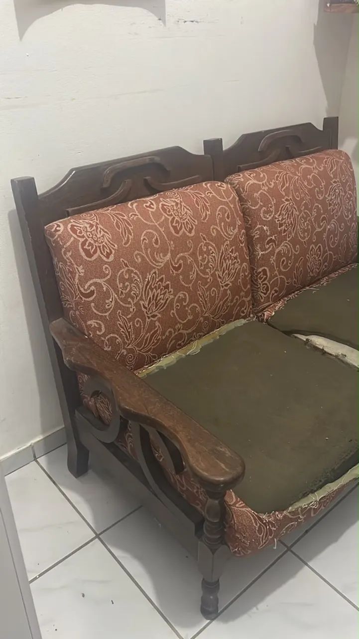 Vendo sofá colonial 
