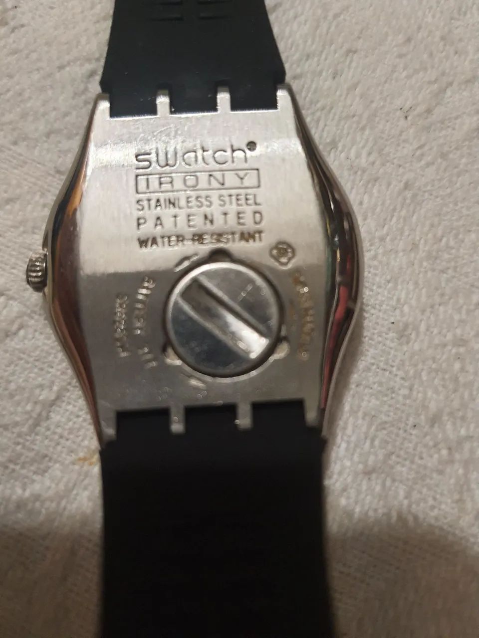Relógio  SWATCH quartzo  - Foto 4
