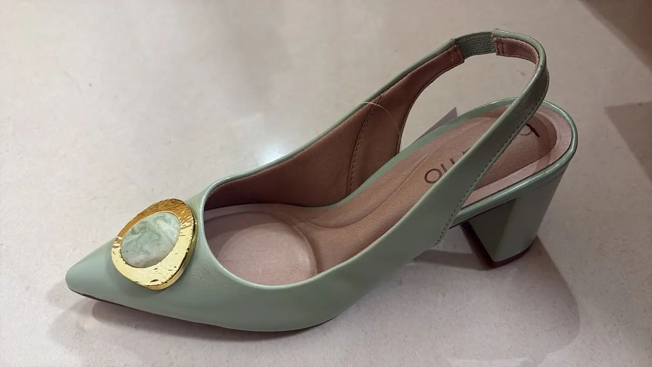SAPATOS NÚMERO 35 VIZZANO,BEIRA RIO E MOLECA. - Foto 3
